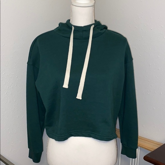 long sleeves crop top hoodie - Picture 1 of 4